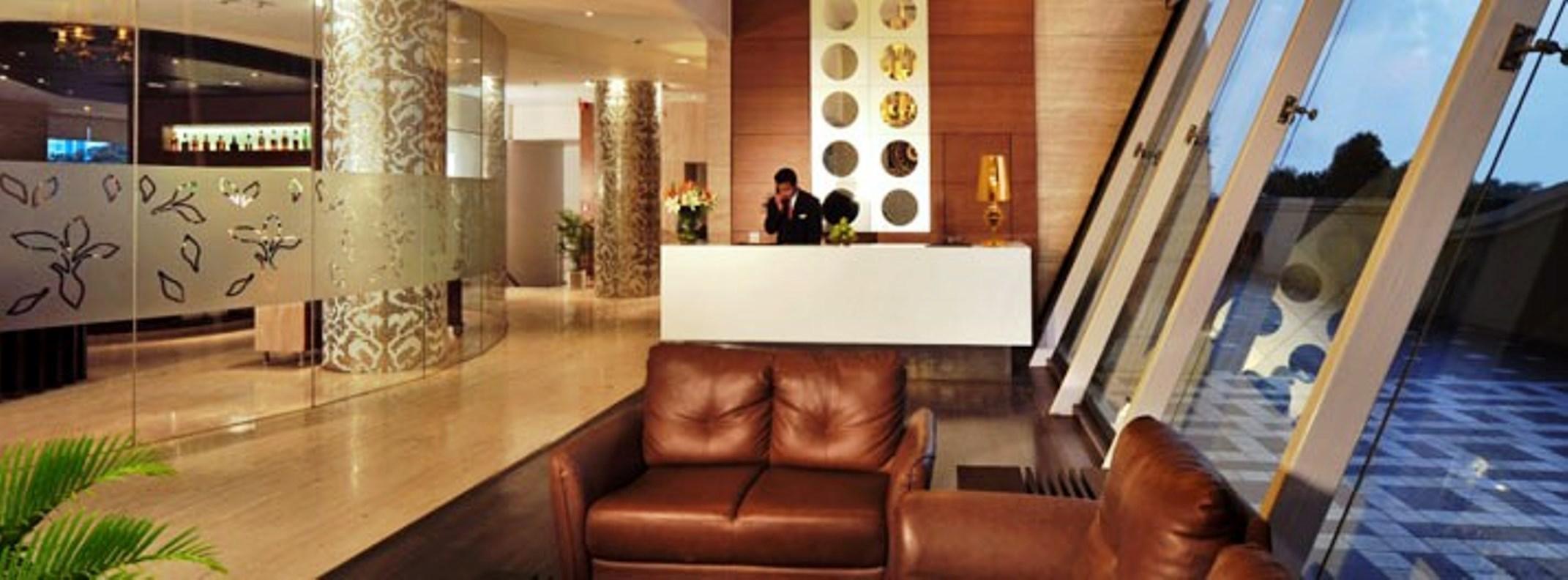 Majestic Court Sarovar Portico Νάβι Μουμπάι Εξωτερικό φωτογραφία