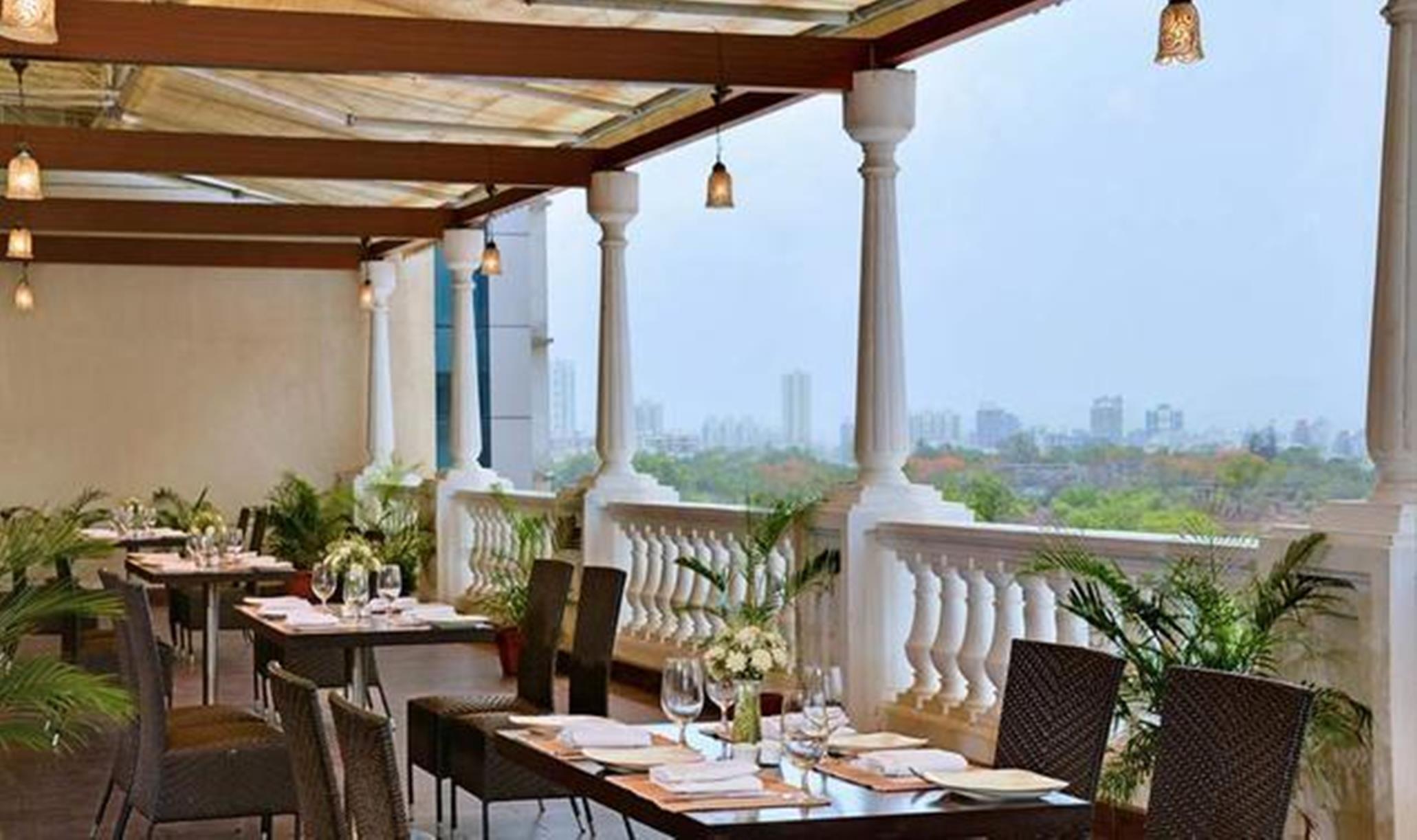 Majestic Court Sarovar Portico Νάβι Μουμπάι Εξωτερικό φωτογραφία