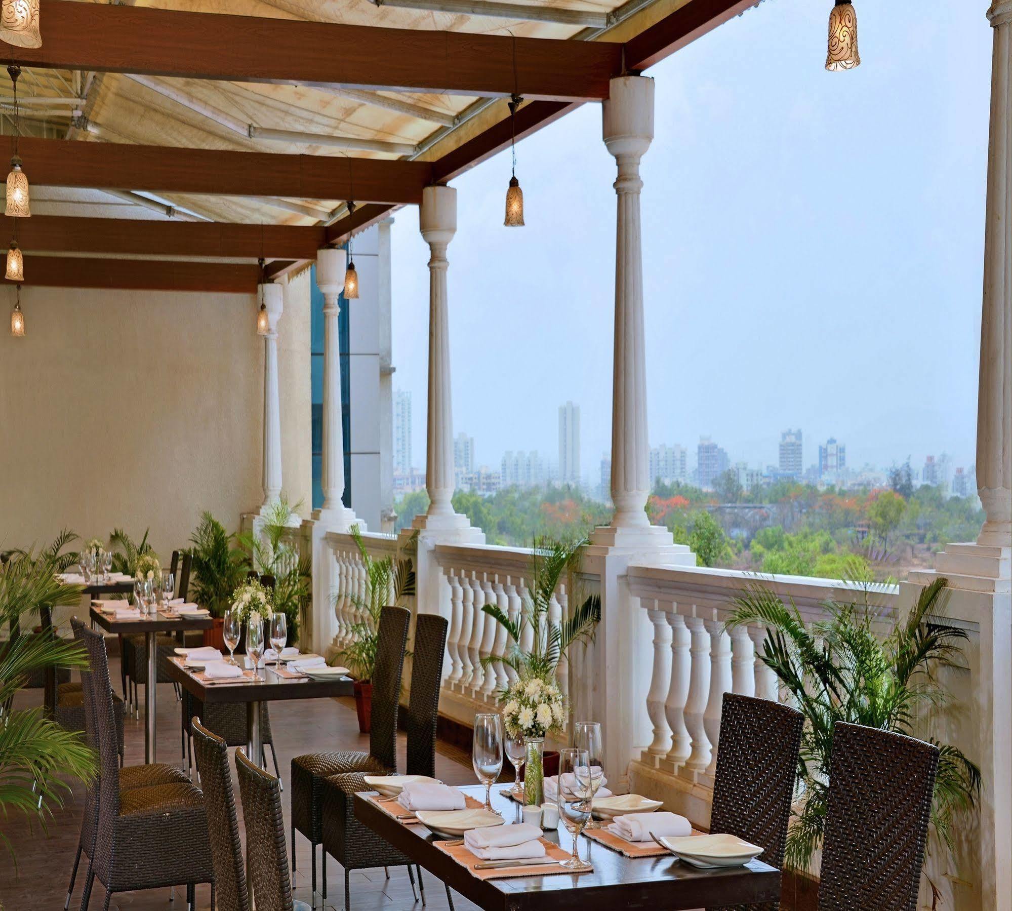 Majestic Court Sarovar Portico Νάβι Μουμπάι Εξωτερικό φωτογραφία
