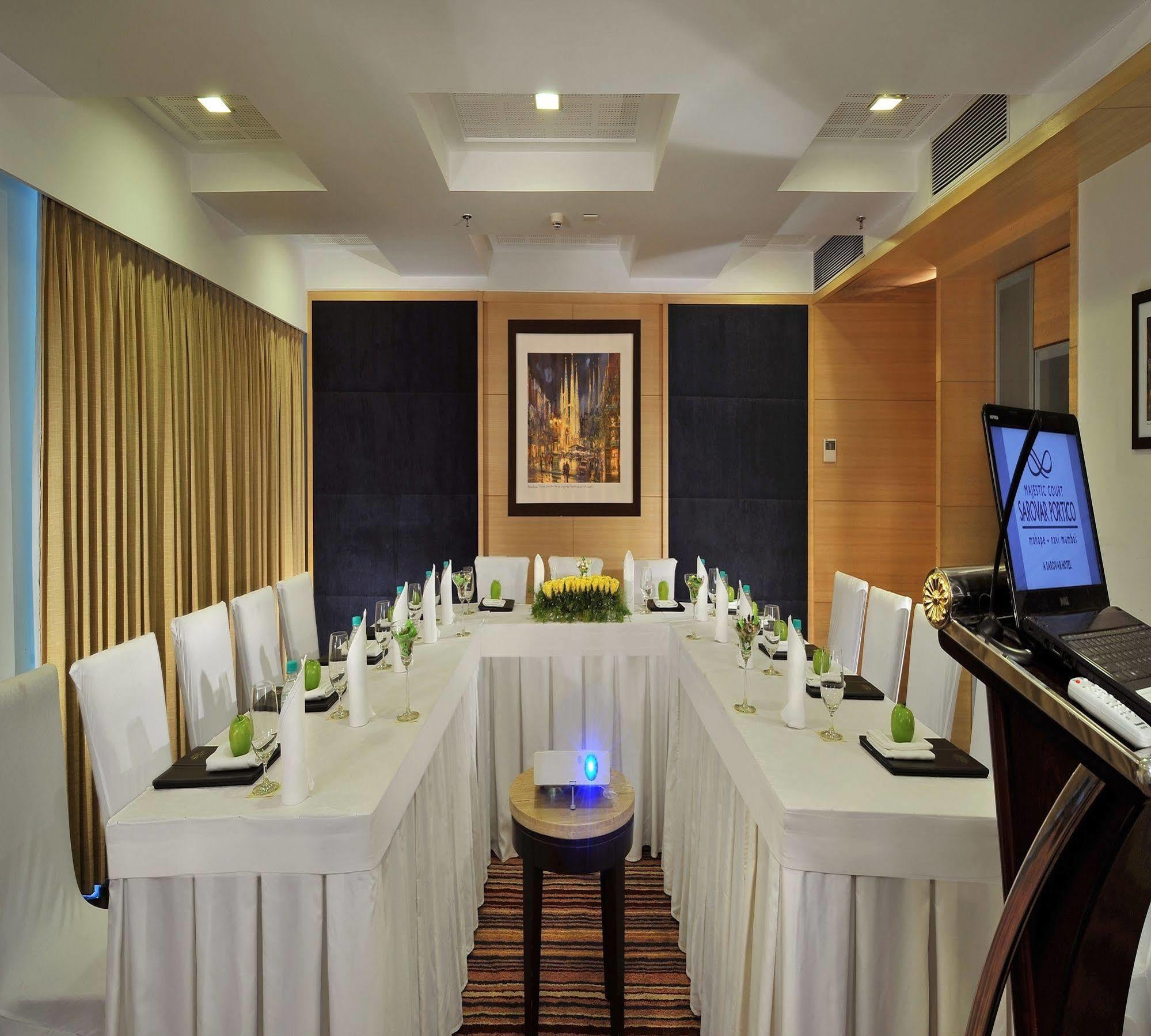 Majestic Court Sarovar Portico Νάβι Μουμπάι Εξωτερικό φωτογραφία